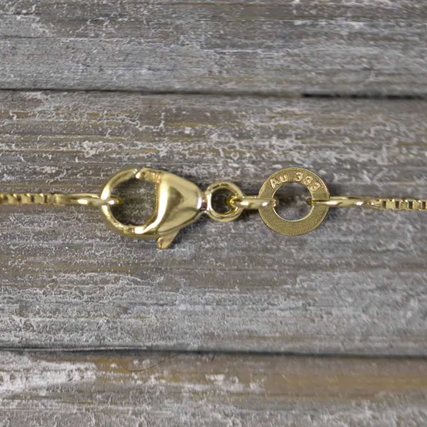 Goldkette als Venezianerkette in Gelbgold 333 / 8K, 40 cm lang, 0,7 mm breit, Gewicht ca. 1.4 g.