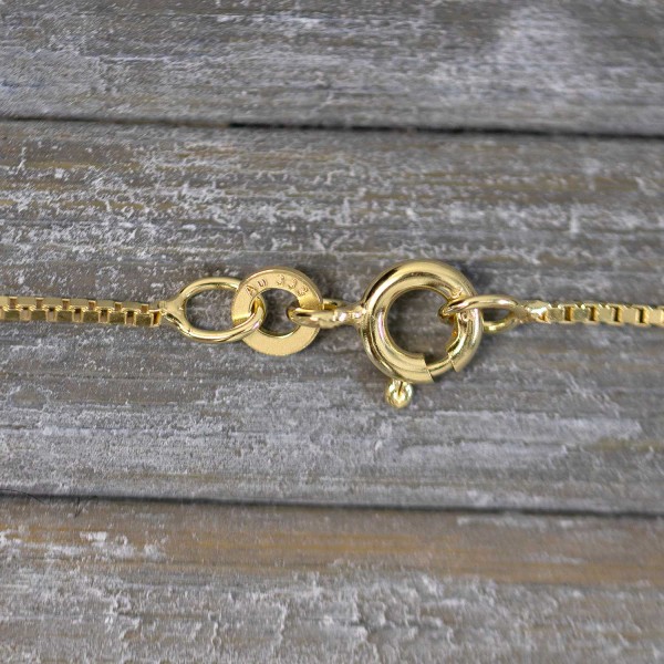 Goldkette als Venezianerkette in Gelbgold 333 / 8K, 36 cm lang, 0,9 mm breit, Gewicht ca. 1.8 g.
