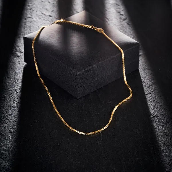 Goldkette als Venezianerkette in Gelbgold 333 / 8K, 85 cm lang, 1,8 mm breit, Gewicht ca. 15.9 g.