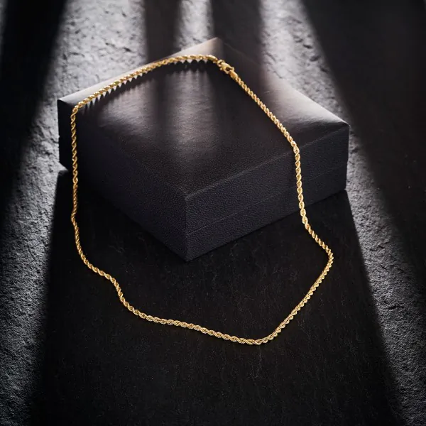 Goldkette als Kordelkette hohl in Gelbgold 585 / 14 Karat, 55 cm lang, 2,1 mm breit, Gewicht ca. 2,3 g.