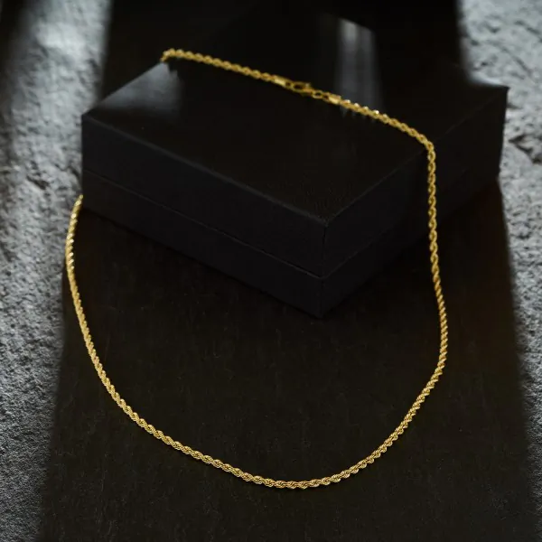 Goldkette als Kordelkette hohl in Gelbgold 585 / 14 Karat, 70 cm lang, 2,1 mm breit, Gewicht ca. 2,8 g.
