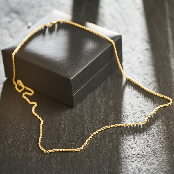 Goldkette als Kordelkette hohl in Gelbgold 585 / 14K, 60 cm lang, 2,1 mm breit, Gewicht ca. 3.7 g.