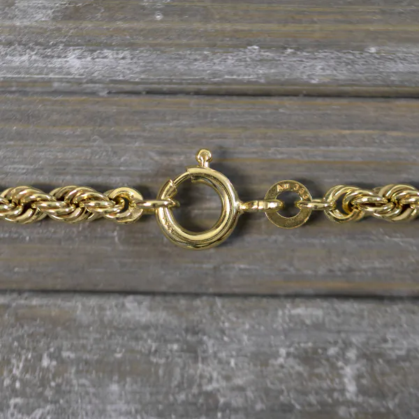 Goldkette als Kordelkette hohl Leichtversion in Gelbgold 333 / 8 Karat, 42 cm lang, 3.3 mm breit, Gewicht ca. 4,3 g.