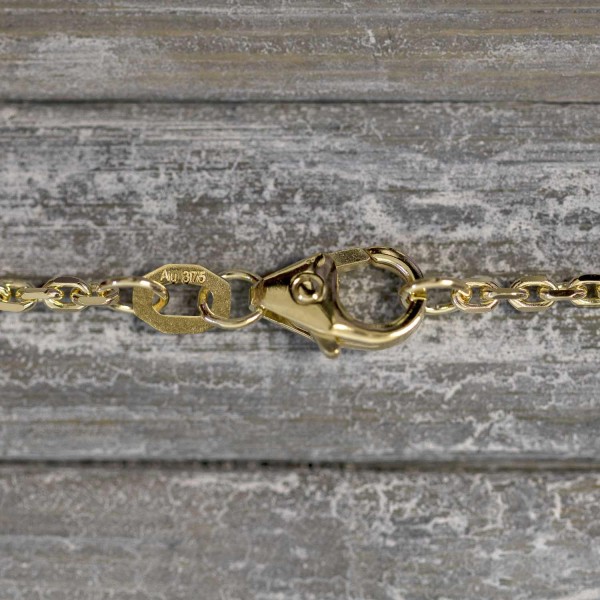 Goldkette als Ankerkette diamantiert in Gelbgold 375 / 9K, 50 cm lang, 1,7 mm breit, Gewicht ca. 4.3 g.
