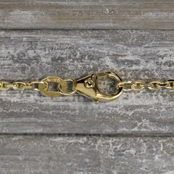 Goldkette als Ankerkette diamantiert in Gelbgold 375 / 9K, 60 cm lang, 1,7 mm breit, Gewicht ca. 4.9 g.