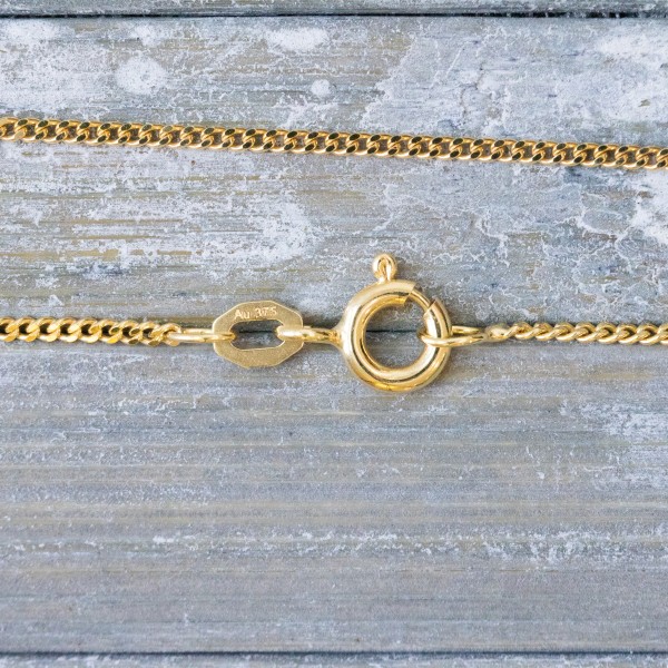 Goldkette als Panzerkette flach in Gelbgold 375 / 9K, 70 cm lang, 1,4 mm breit, Gewicht ca. 3.9 g.