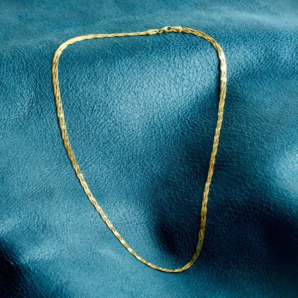 Goldkette als Herringbone Kette in Gelbgold 375 / 9K, 45 cm lang, 3,8 mm breit, Gewicht ca. 3.9 g.