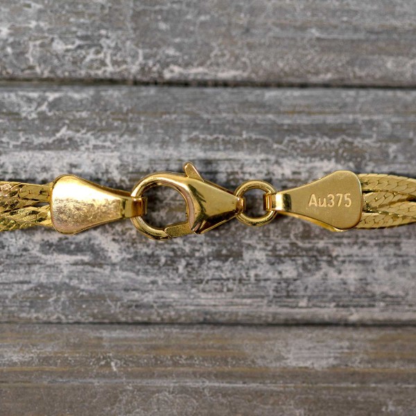 Goldkette als Herringbone Kette in Gelbgold 375 / 9K, 45 cm lang, 3,8 mm breit, Gewicht ca. 3.9 g.