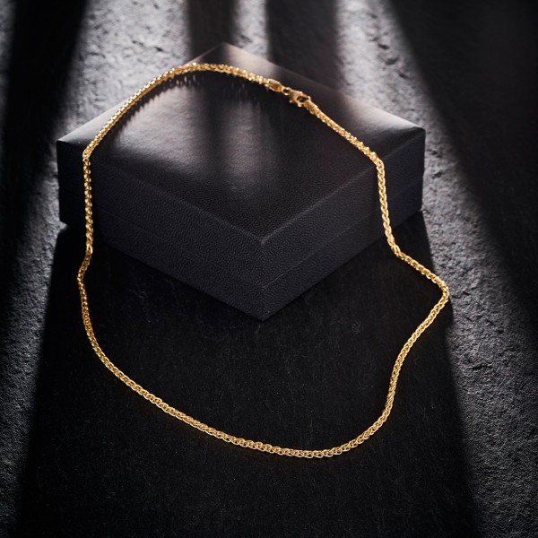 Goldkette als Zopfkette in Gelbgold 333 / 8K, 38 cm lang, 2,5 mm breit, Gewicht ca. 7.8 g.