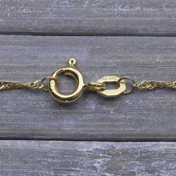 Goldkette als Singapurkette in Gelbgold 375 / 9K, 34 cm lang, 1,4 mm breit, Gewicht ca. 1.2 g.