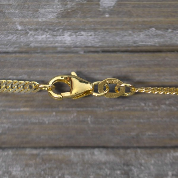 Goldkette als Singapurkette in Gelbgold 375 / 9K, 40 cm lang, 2,4 mm breit, Gewicht ca. 3.3 g.