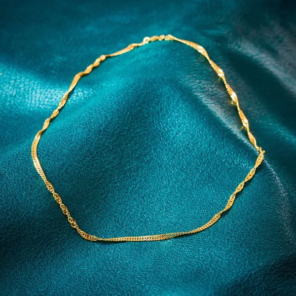 Goldkette als Singapurkette in Gelbgold 585 / 14K, 38 cm lang, 2,9 mm breit, Gewicht ca. 5.6 g.