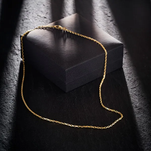 Goldkette als Ankerkette diamantiert in Gelbgold 585 / 14K, 40 cm lang, 1,8 mm breit, Gewicht ca. 6.2 g.