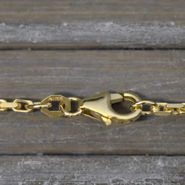 Goldkette als Ankerkette diamantiert in Gelbgold 375 / 9K, 45 cm lang, 2 mm breit, Gewicht ca. 8.4 g.