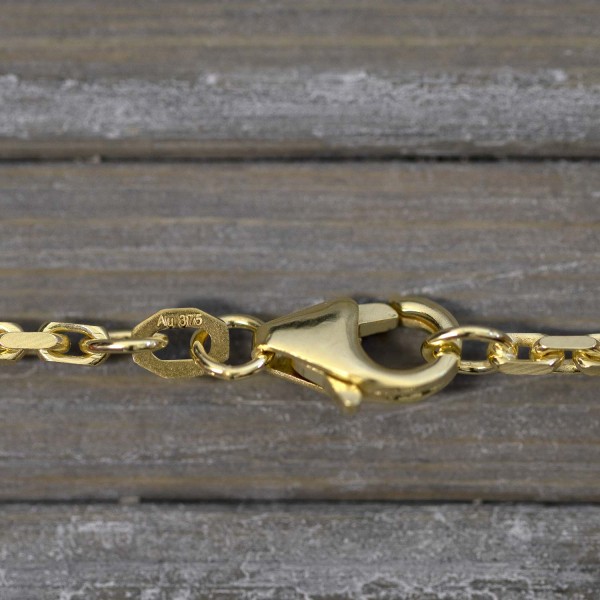 Goldkette als Ankerkette diamantiert in Gelbgold 375 / 9K, 40 cm lang, 2 mm breit, Gewicht ca. 7.5 g.