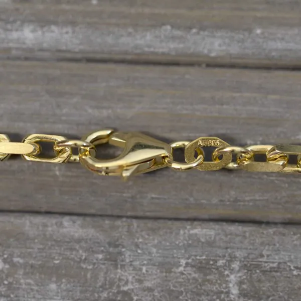 Goldkette als Ankerkette diamantiert in Gelbgold 375 / 9K, 50 cm lang, 3 mm breit, Gewicht ca. 20 g.
