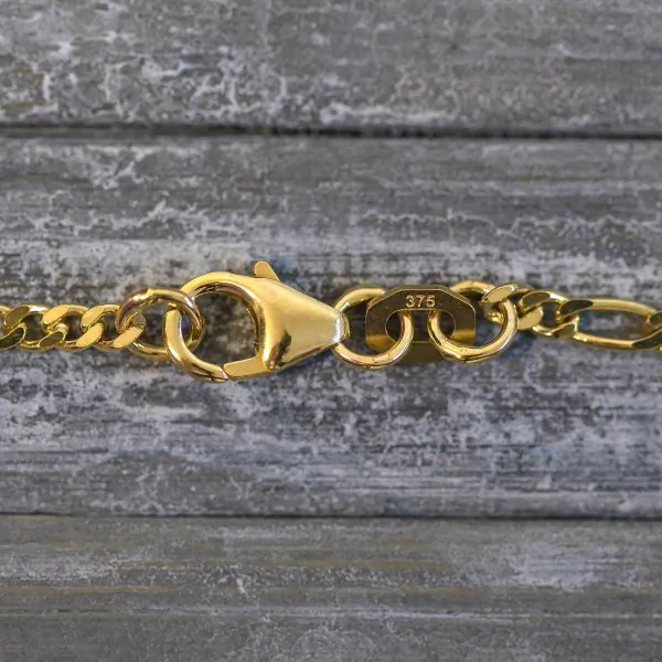 Goldkette als Figarokette diamantiert in Gelbgold 375 / 9K, 55 cm lang, 2.2 mm breit, Gewicht ca. 5.1 g.