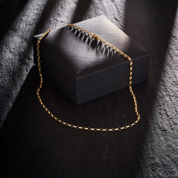 Goldkette als Erbskette in Gelbgold 375 / 9K, 65 cm lang, 2,4 mm breit, Gewicht ca. 5.7 g.