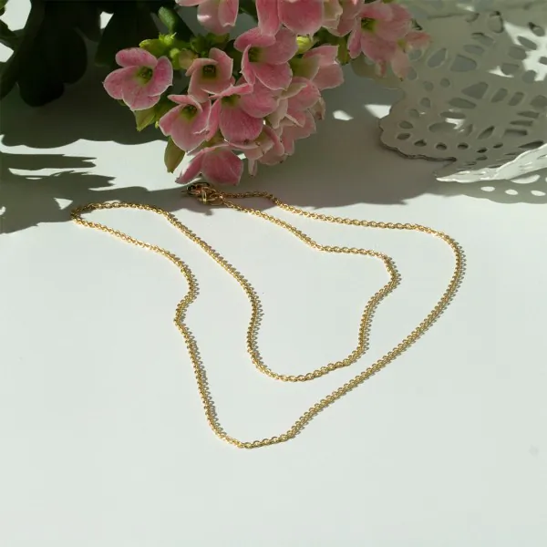 Goldkette als Ankerkette flach in Gelbgold 375 / 9K, 70 cm lang, 1,2 mm breit, Gewicht ca. 2.5 g.