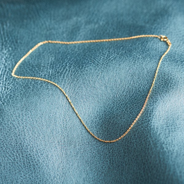 Goldkette als Ankerkette diamantiert in Gelbgold 375 / 9K, 40 cm lang, 1,3 mm breit, Gewicht ca. 1.9 g.