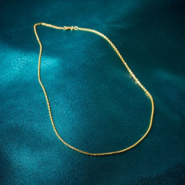 Goldkette als Ankerkette diamantiert in Gelbgold 375 / 9K, 80 cm lang, 1,7 mm breit, Gewicht ca. 6.2 g.
