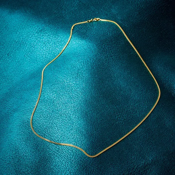 Goldkette als Panzerkette flach in Gelbgold 333 / 8K, 36 cm lang, 1,7 mm breit, Gewicht ca. 3 g.