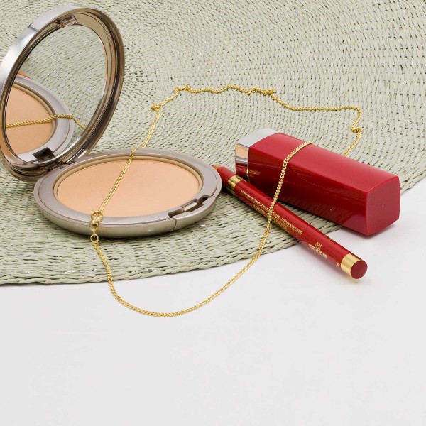 Goldkette als Panzerkette flach in Gelbgold 333 / 8K, 45 cm lang, 1,7 mm breit, Gewicht ca. 4.1 g.