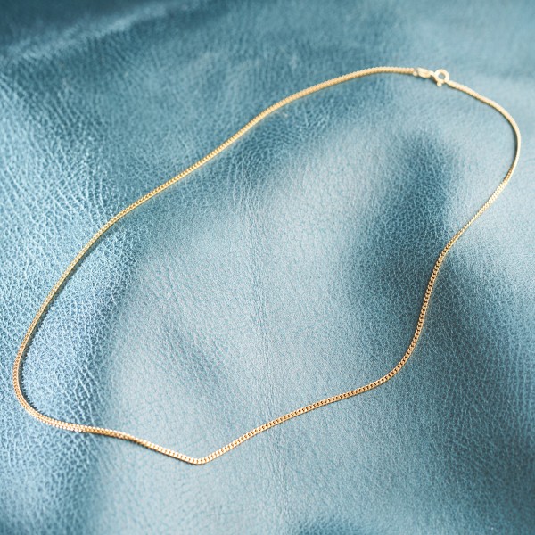 Goldkette als Panzerkette flach in Gelbgold 585 / 14K, 45 cm lang, 2,1 mm breit, Gewicht ca. 6.4 g.