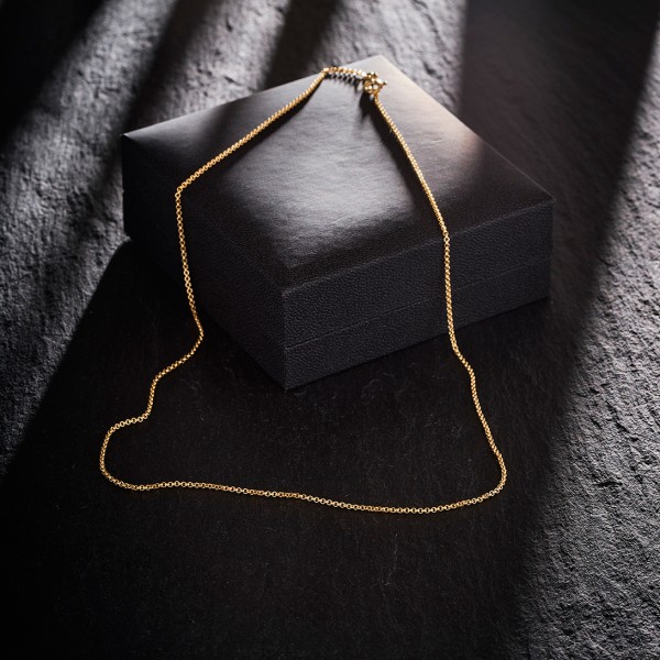 Goldkette als Erbskette in Gelbgold 750 / 18 Karat, 75 cm lang, 1.5 mm breit, Gewicht ca. 6.3 g.