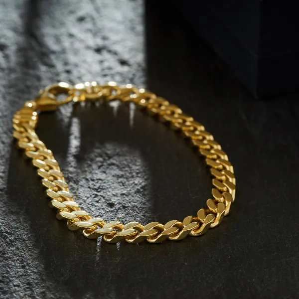 Armband als Panzerkette 4-seitig diamantiert in Gelbgold 585 / 14K, 19 cm lang, 6 mm breit, Gewicht ca. 24.9 g.