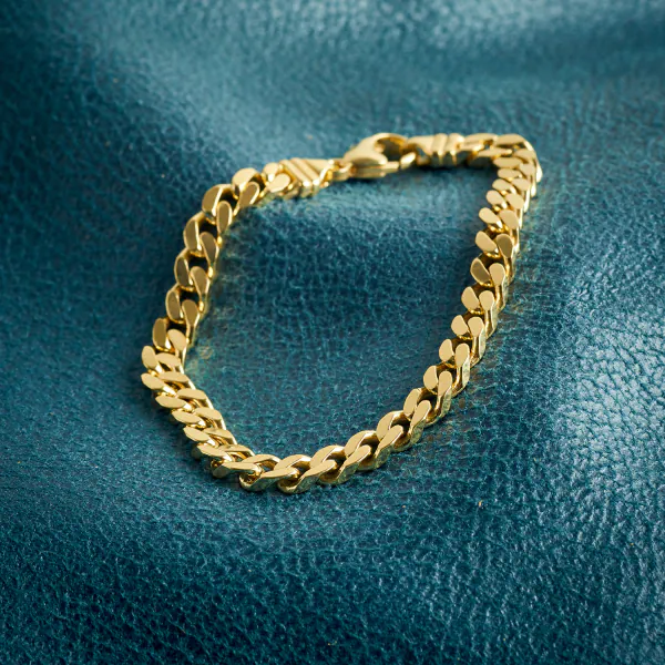Armband als Panzerkette 4-seitig diamantiert in Gelbgold 585 / 14K, 21 cm lang, 6 mm breit, Gewicht ca. 27.5 g.