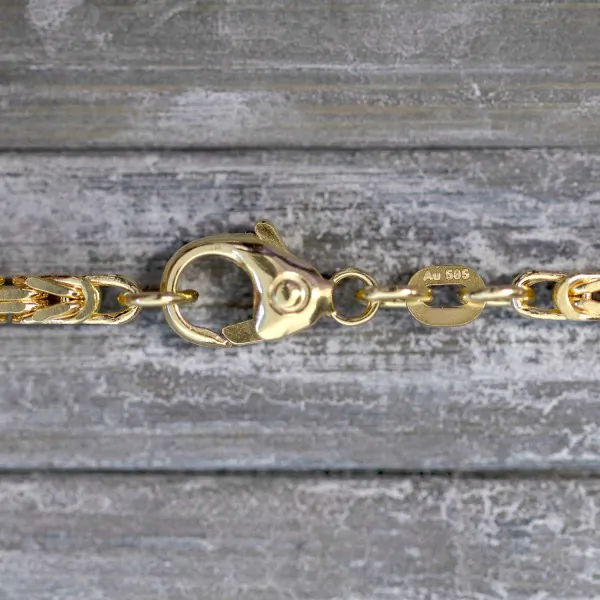 Goldkette als Königskette in Gelbgold 585 / 14K, 50 cm lang, 2,8 mm breit, Gewicht ca. 27.5 g.