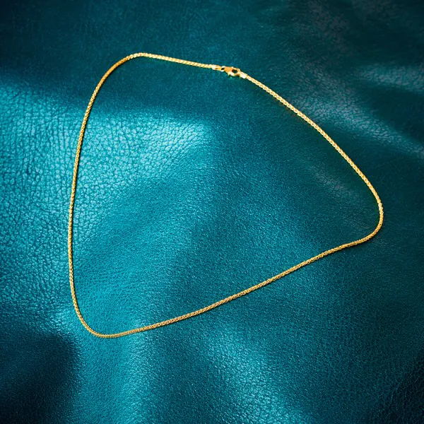 Goldkette als Zopfkette in Gelbgold 585 / 14K, 34 cm lang, 2,1 mm breit, Gewicht ca. 5.8 g.