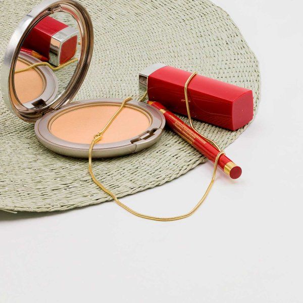 Goldkette als Schlangenkette in Gelbgold 585 / 14K, 50 cm lang, 1,6 mm breit, Gewicht ca. 6.3 g.