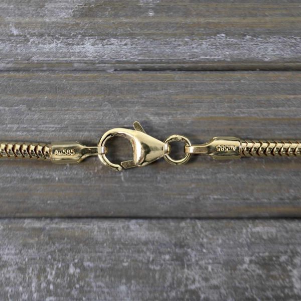 Goldkette als Schlangenkette in Gelbgold 585 / 14K, 42 cm lang, 1,9 mm breit, Gewicht ca. 7.9 g.