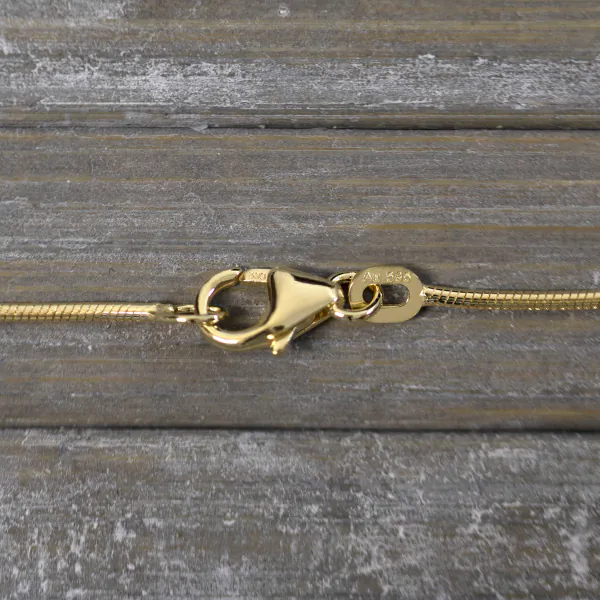 Goldkette als Schlangenkette in Gelbgold 585 / 14 Karat, 55 cm lang, 1.1 mm breit, Gewicht ca. 6,2 g.