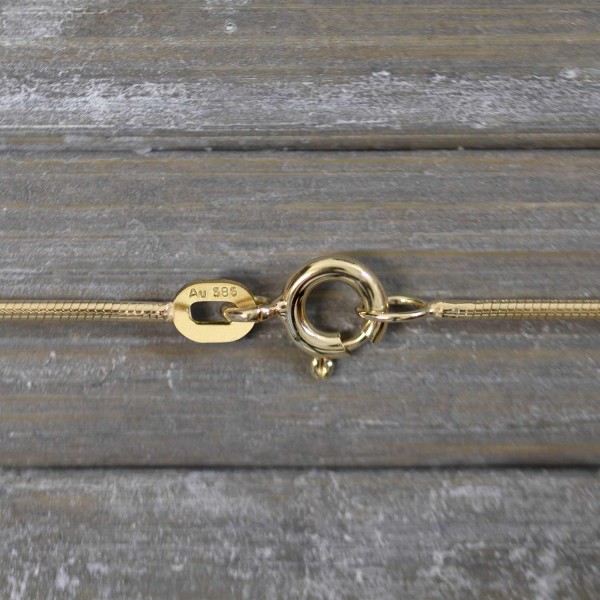 Goldkette als Schlangenkette in Gelbgold 585 / 14K, 45 cm lang, 1,1 mm breit, Gewicht ca. 4.8 g.