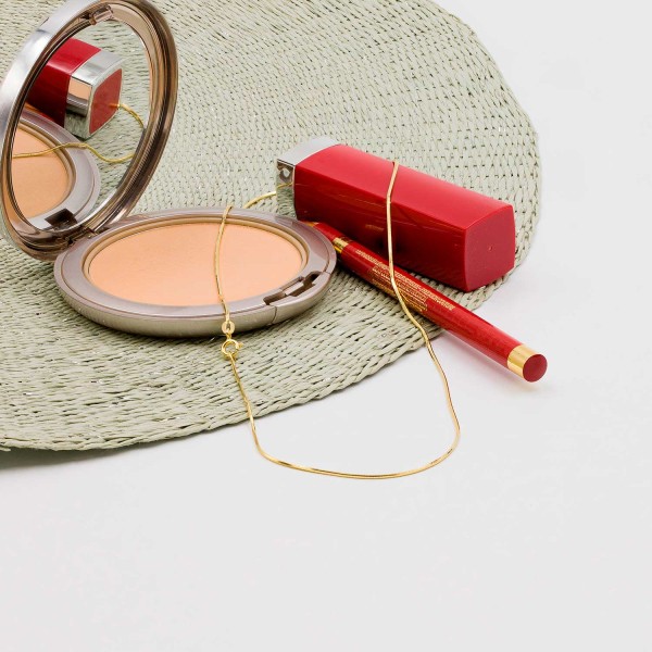 Goldkette als Schlangenkette diamantiert in Gelbgold 375 / 9K, 45 cm lang, 0,9 mm breit, Gewicht ca. 3.2 g.