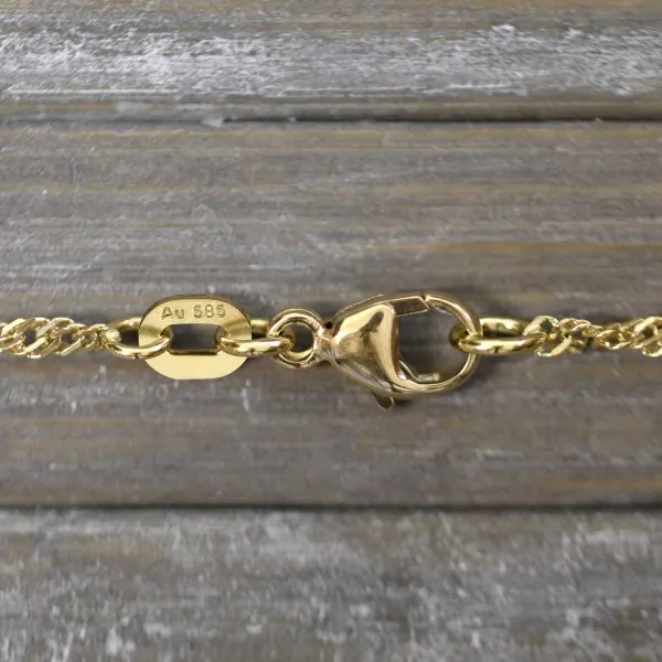 Goldkette als Singapurkette in Gelbgold 585 / 14K, 45 cm lang, 1.8 mm breit, Gewicht ca. 2.8 g.