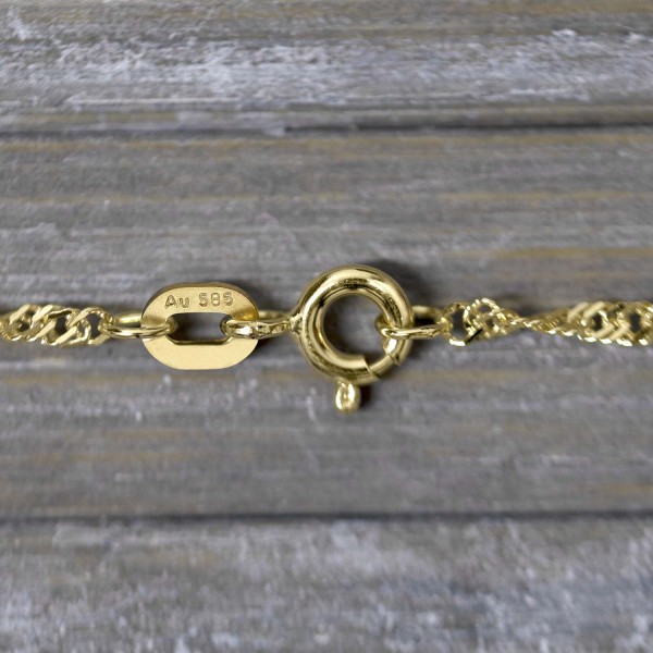Goldkette als Singapurkette in Gelbgold 585 / 14K, 55 cm lang, 1,8 mm breit, Gewicht ca. 3.1 g.