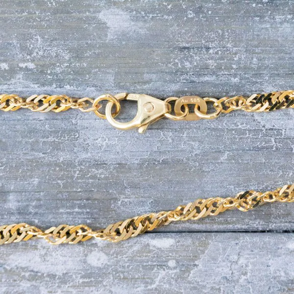 Armband als Singapurkette in Gelbgold 585 / 14 K, 23 cm lang, 2,4mm breit, Gewicht ca. 2.6 g.