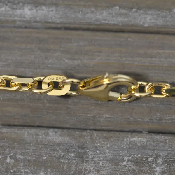 Armband als Ankerkette diamantiert in Gelbgold 585 / 14K, 21 cm lang, 2,5 mm breit, Gewicht ca. 7.3 g.