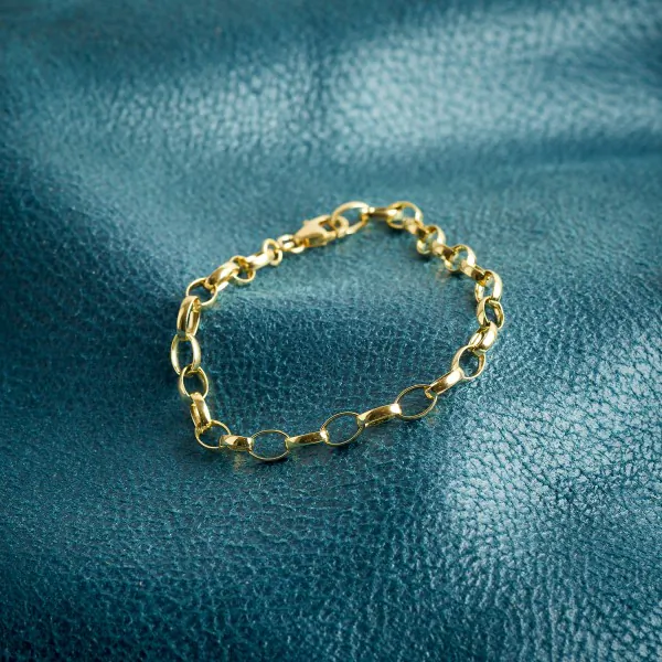 Armband als Erbskette in Gelbgold 333 / 8K, 21 cm lang, 5 mm breit, Gewicht ca. 6.1 g.