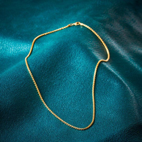 Goldkette als Venezianerkette rund geschlagen in Gelbgold 585 / 14K, 42 cm lang, 2 mm breit, Gewicht ca. 9.7 g.