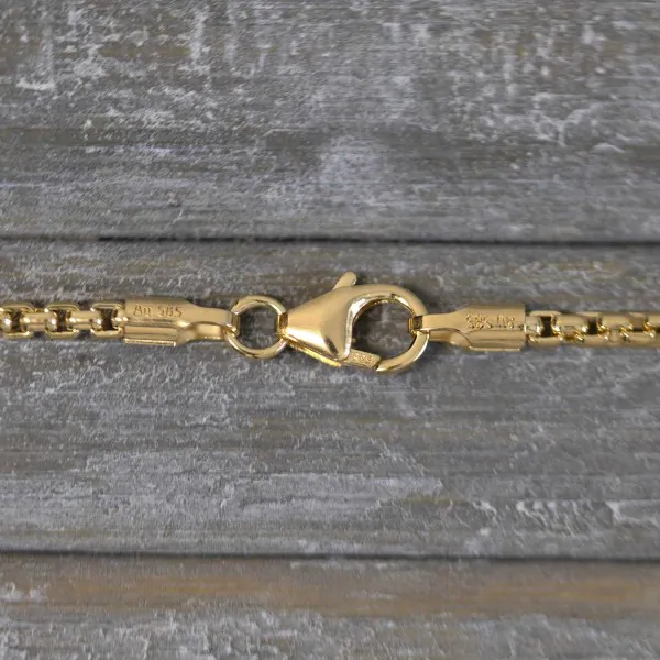Goldkette als Venezianerkette rund geschlagen in Gelbgold 585 / 14K, 42 cm lang, 2 mm breit, Gewicht ca. 9.7 g.