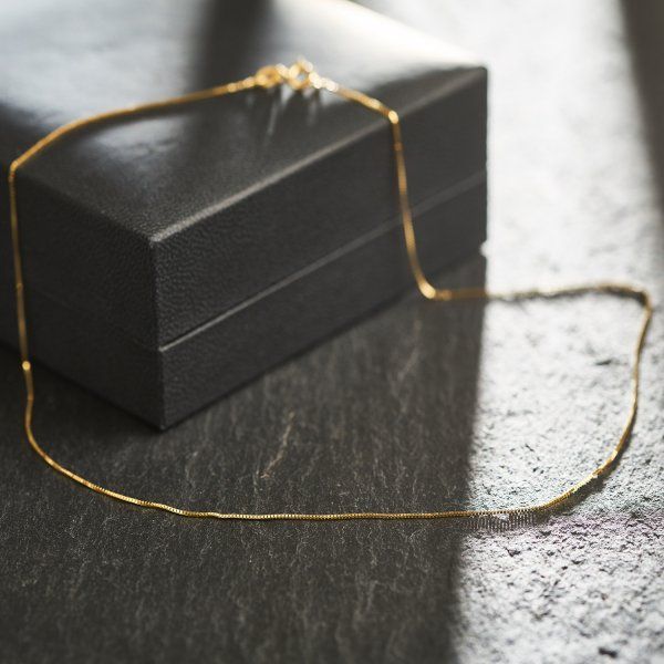 Goldkette als Venezianerkette in Gelbgold 585 / 14K, 50 cm lang, 0,6 mm breit, Gewicht ca. 1.3 g.