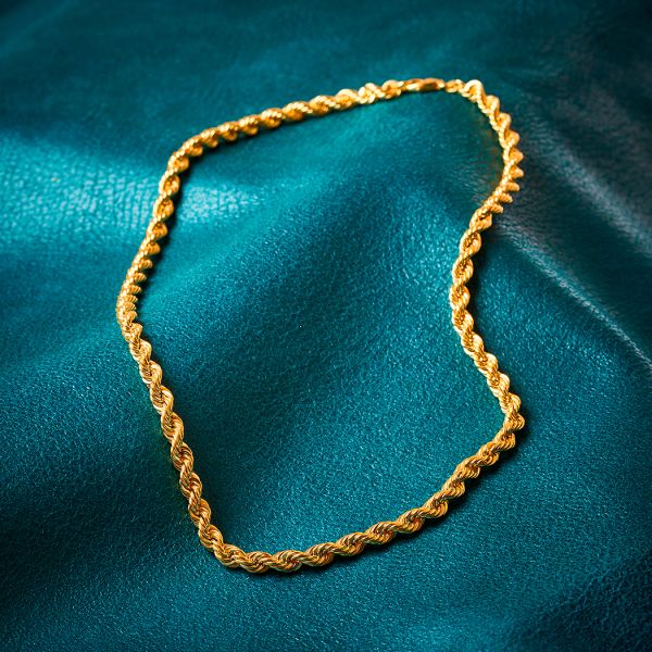 Goldkette als Kordelkette hohl in Gelbgold 585 / 14K, 50 cm lang, 5,4 mm breit, Gewicht ca. 21.6 g.