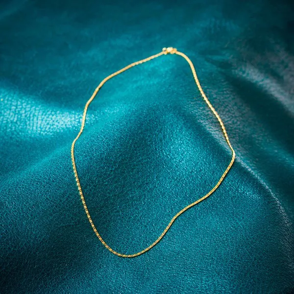 Goldkette als S-Panzerkette in Gelbgold 585 / 14K, 38 cm lang, 1,3 mm breit, Gewicht ca. 1.9 g.