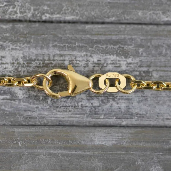 Goldkette als Ankerkette diamantiert in Gelbgold 750 / 18K, 36 cm lang, 1,9 mm breit, Gewicht ca. 5.7 g.
