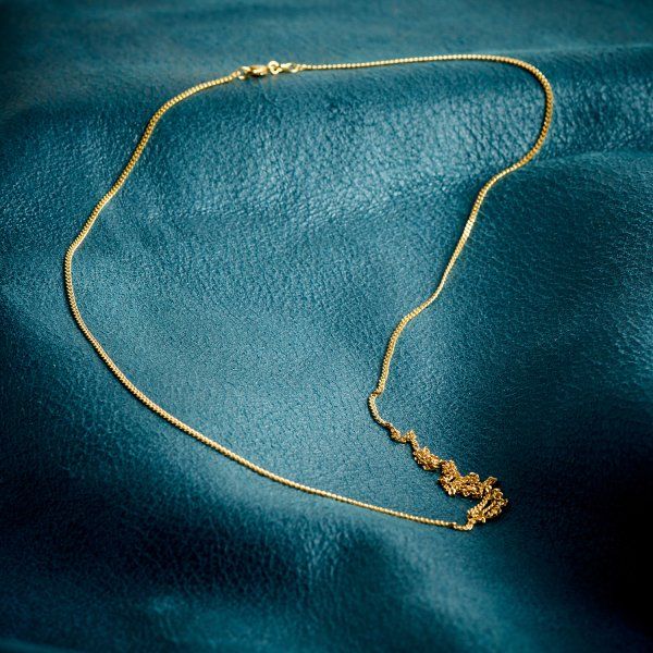 Goldkette als Panzerkette flach in Gelbgold 750 / 18K, 38 cm lang, 1,7 mm breit, Gewicht ca. 4.7 g.